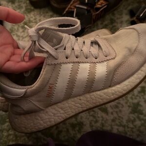 Adidas Iniki sneakers